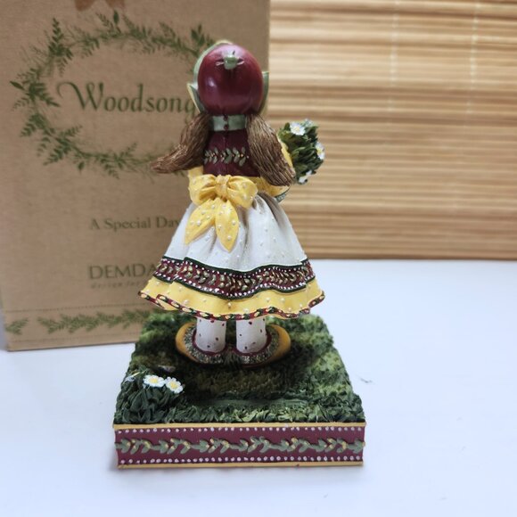 Demdaco Woodsong Designs Rabbit Figurine A Special Day Collectable Vintage 2002 - Picture 3 of 8